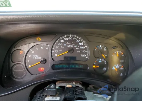 2005 Chevrolet Silverado K1500 from USA, damaged, VIN 2GCEK13T851255230